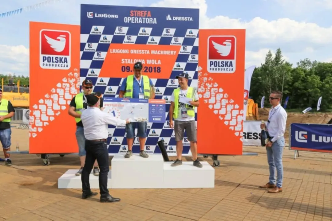 Podium zwycięzców zawodów Polskiej Ligi Operatorów